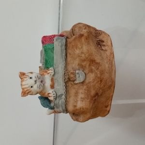 Gladstone Bag.  Cat figurine by Adorables Collection from Scotland